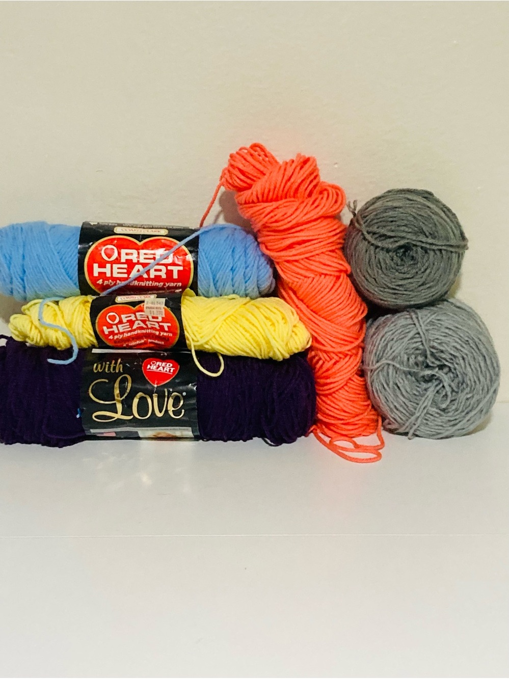1 lb 5 oz / 619 g Red Heart Assorted Yarn DK Weight